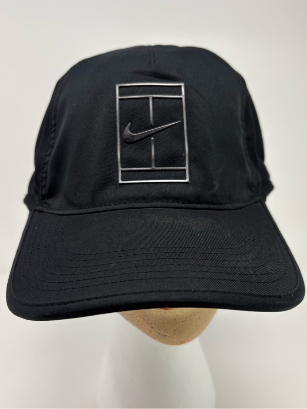 Nike Tennis Court Strapback Hat Cap Featherlight Dri-Fit Black on Black Logo